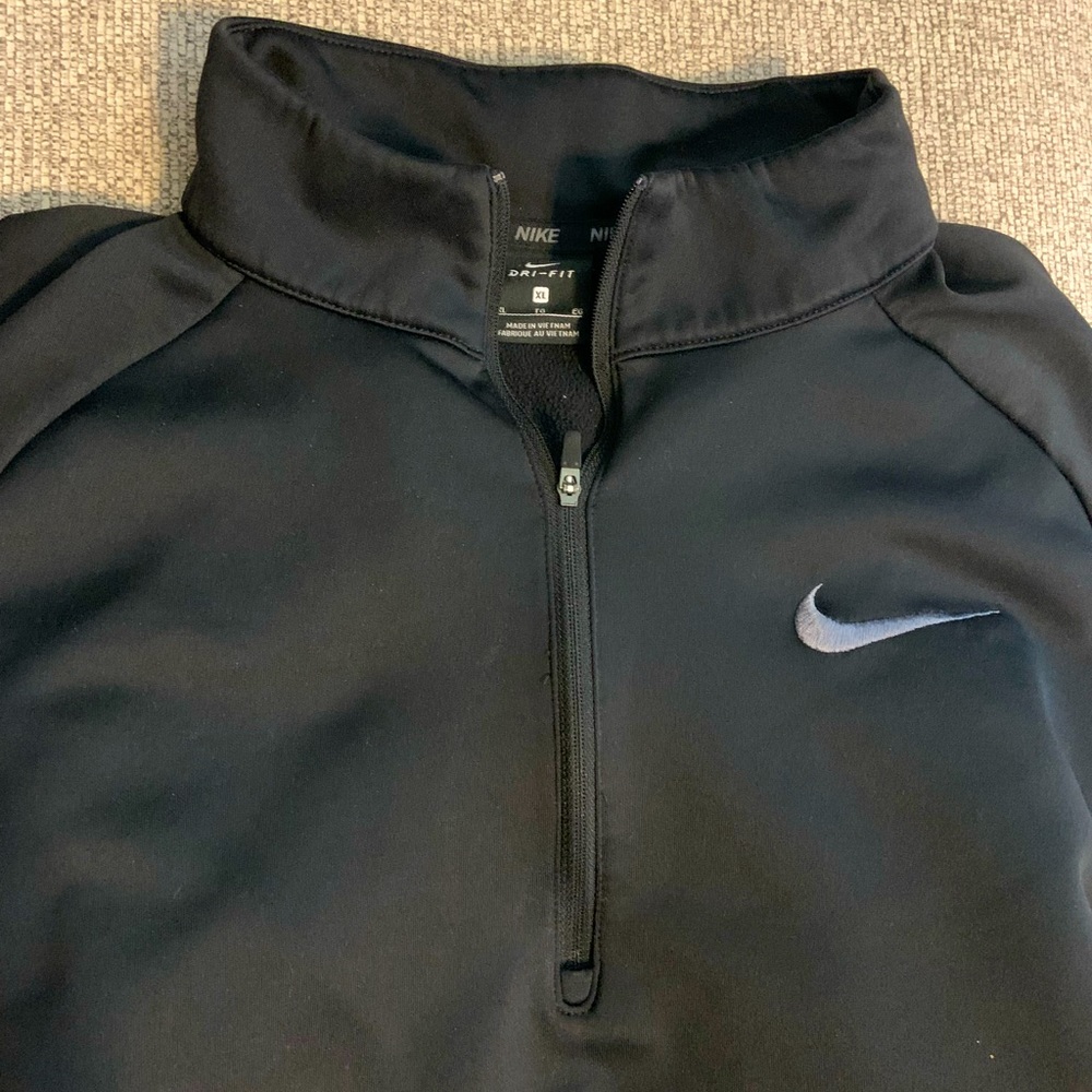 Men’s Nike black Dri-Fit pullover